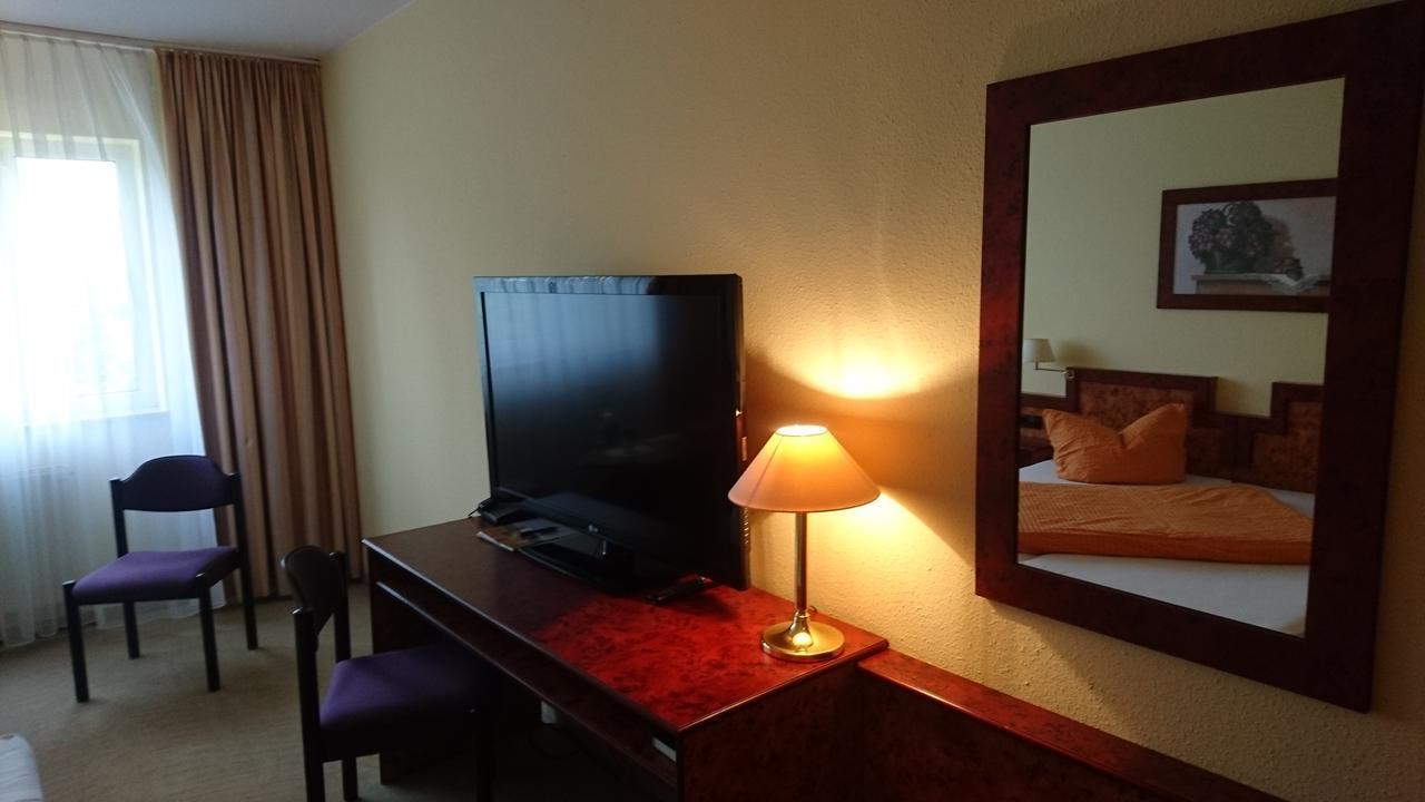 Landhotel Trampe Екстер'єр фото