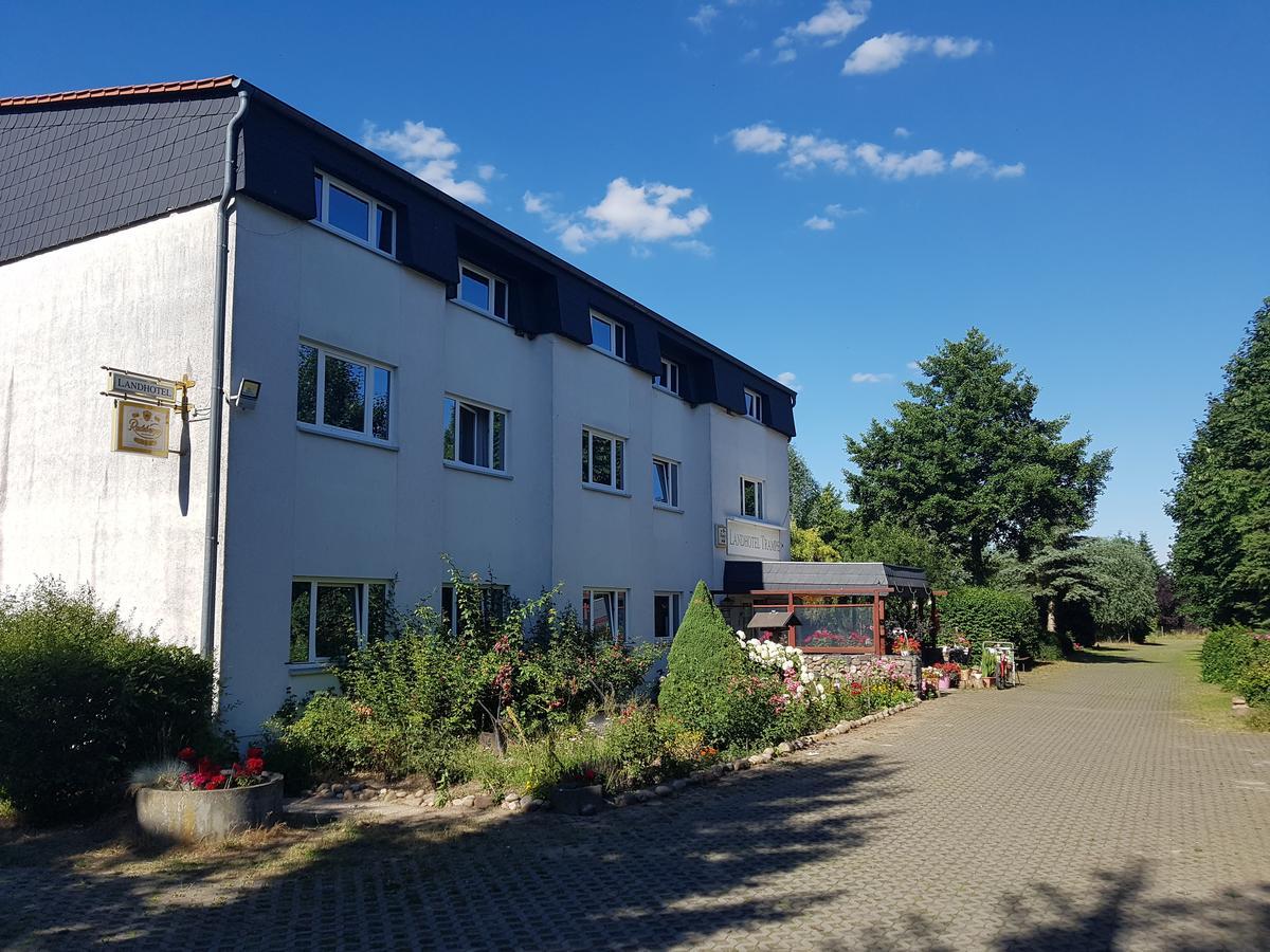 Landhotel Trampe Екстер'єр фото
